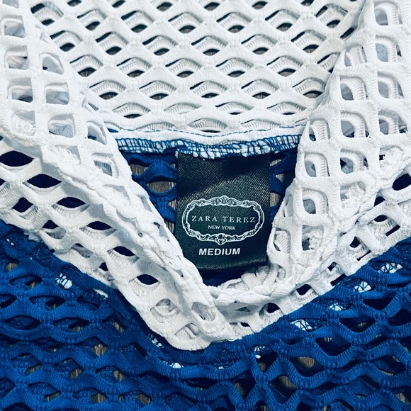 ZARA TEREZ***Net Hooded Top**Med. $88 - Picture 3 of 4